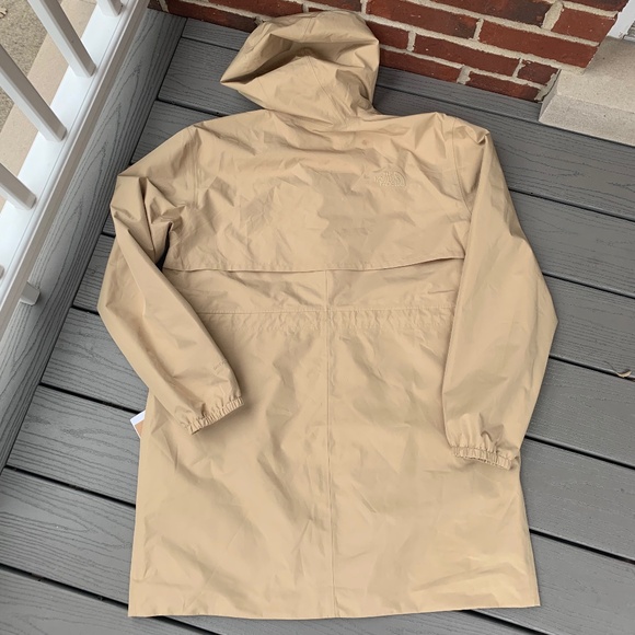 The North Face Daybreak Water Repellent Mid Rain Parka - Picture 9 of 14